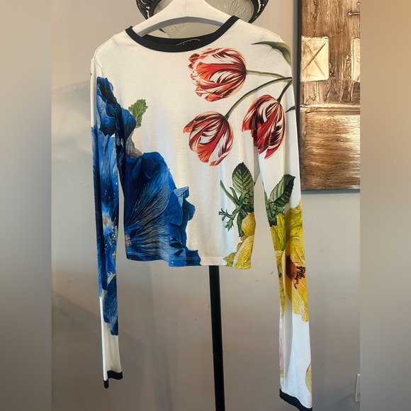 DELAINA LONG SLEEVE CROPPED TOP - Picture 3 of 9